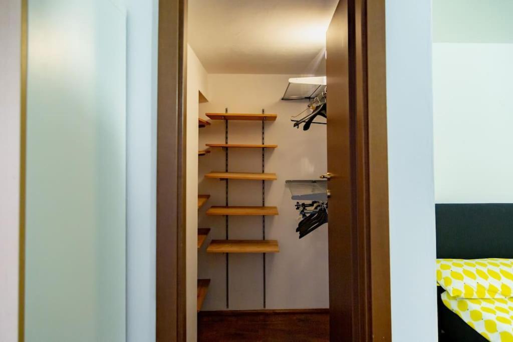 2 Min Da Porta Genova - Elegante Bilocale Lejlighed Milano Eksteriør billede