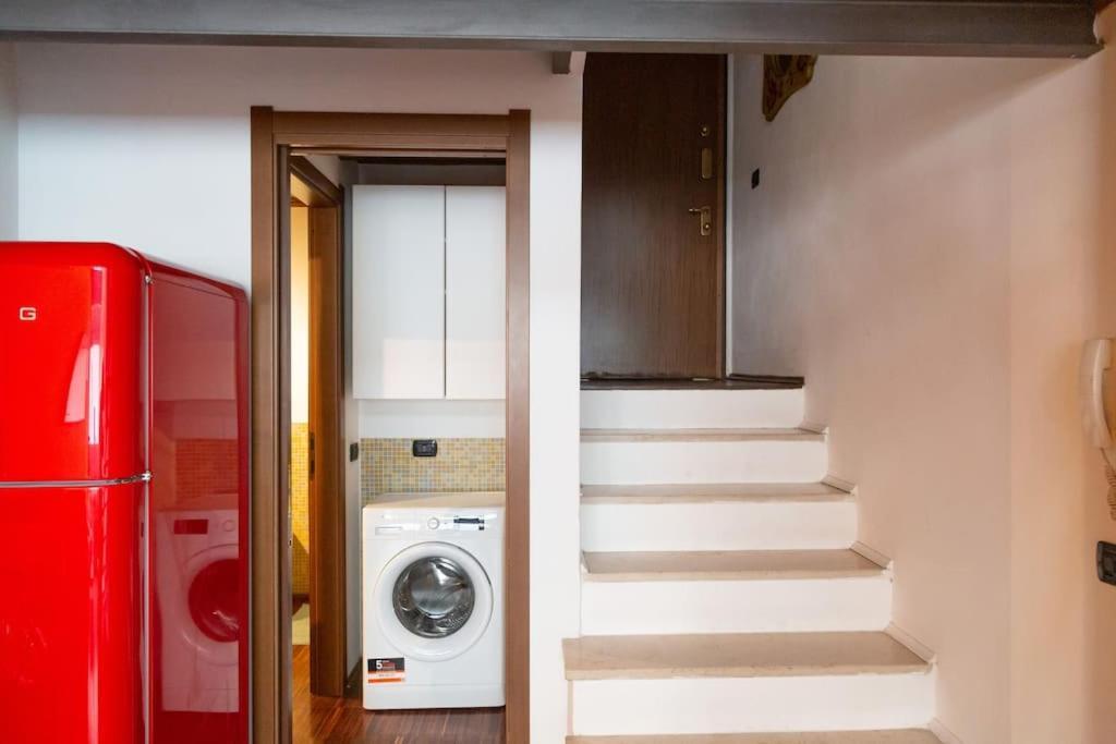2 Min Da Porta Genova - Elegante Bilocale Lejlighed Milano Eksteriør billede